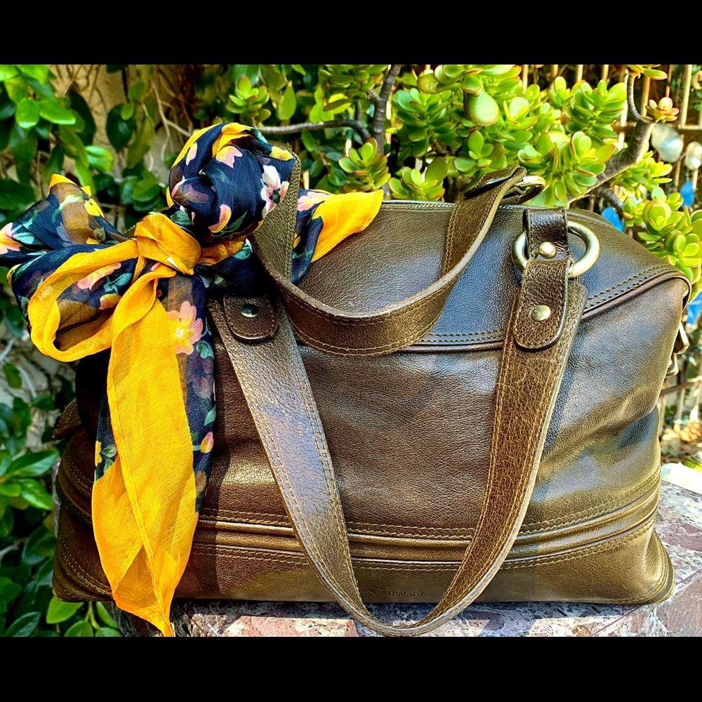 HIGH END Luxury GEORGIO ARMANI Bag!  Very well made! Pristine!  $1200 NEW